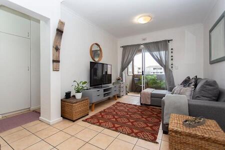 2 Bedroom Apartment in Uitzicht