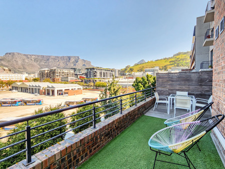 2 Bedroom Apartment in Cape Town City Centre