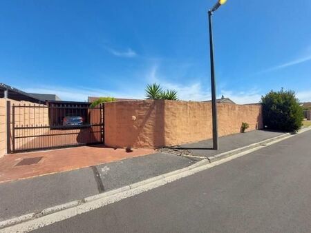 3 Bedroom House in Ottery