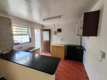 1 Bedroom Townhouse in Strandfontein