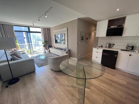 2 Bedroom Apartment in Sea Point