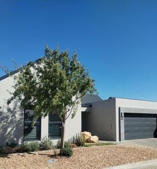 3 Bedroom House in Aan de Wijnlanden