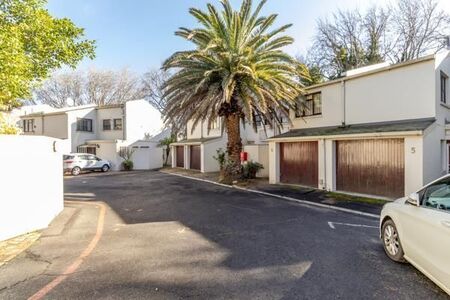 4 Bedroom House in Dennesig