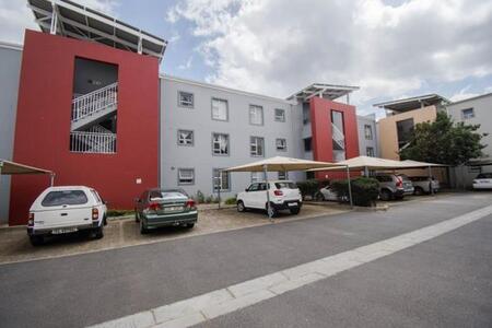 2 Bedroom Apartment in Van Der Stel