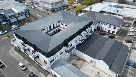 1 Bedroom Apartment in Somerset West Central