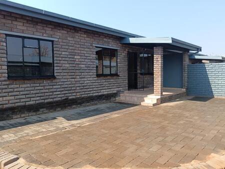 3 Bedroom Apartment in Wrenchville