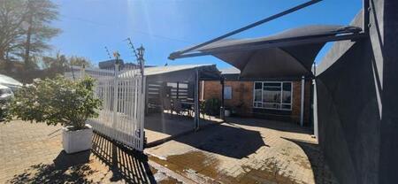 2 Bedroom Apartment in South Ridge