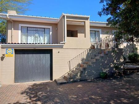 3 Bedroom House in Gordons Bay Central