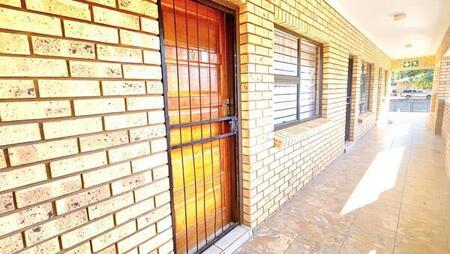 1 Bedroom Apartment in Louis Trichardt