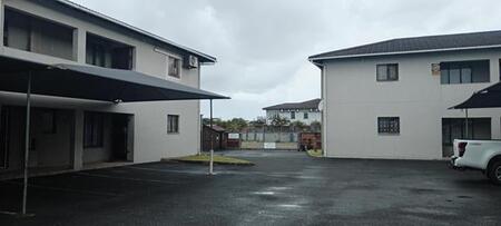 2 Bedroom House in Veld En Vlei