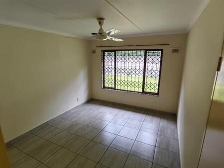 3 Bedroom Apartment in Veld En Vlei