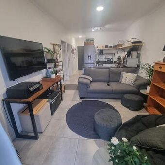 2 Bedroom Apartment in Waterfall