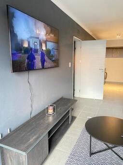 2 Bedroom Apartment in Umbogintwini