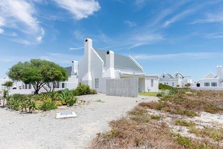 3 Bedroom House in Dwarskersbos