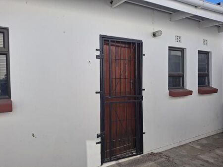 1 Bedroom Apartment in Noordhoek