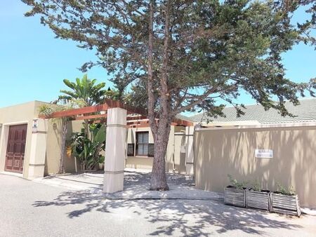 3 Bedroom House in Middedorp