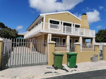 2 Bedroom Apartment in Langebaan North