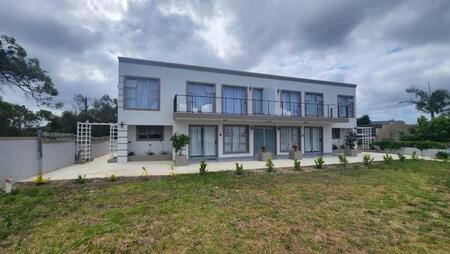 2 Bedroom House in Upper Robberg