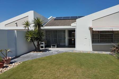 3 Bedroom House in Waves Edge