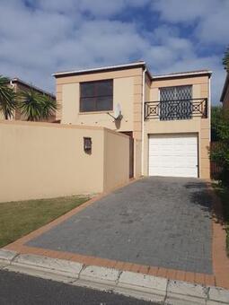 2 Bedroom Townhouse in Parklands