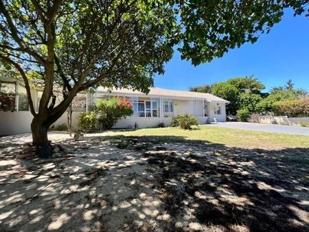 4 Bedroom House in Milnerton Central