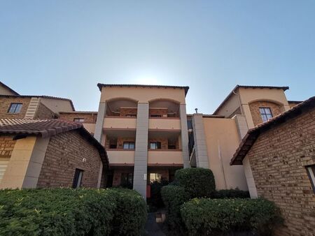 2 Bedroom apartment to rent in Die Hoewes, Centurion