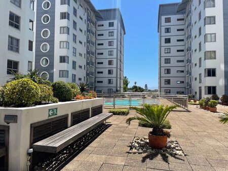1 Bedroom apartment to rent in Claremont, Cape Town