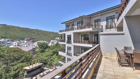 2 Bedroom apartment to rent in Herolds Bay, George