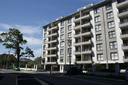 1 Bedroom apartment to rent in Rondebosch, Cape Town
