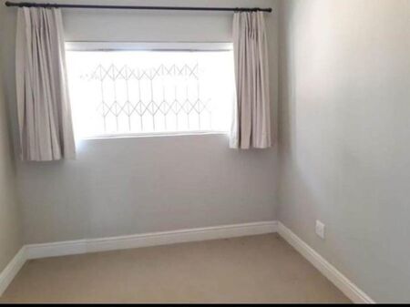 2 Bedroom apartment to rent in Observatory, Cape Town