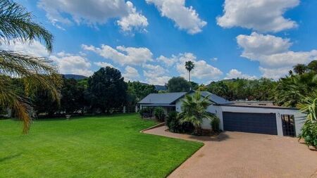 4 Bedroom house to rent in Schoemansville, Hartbeespoort