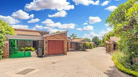 2 Bedroom duplex apartment to rent in Strathavon, Sandton