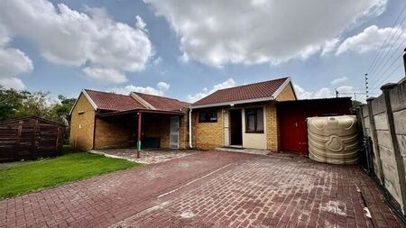 1 Bedroom flat to rent in Secunda