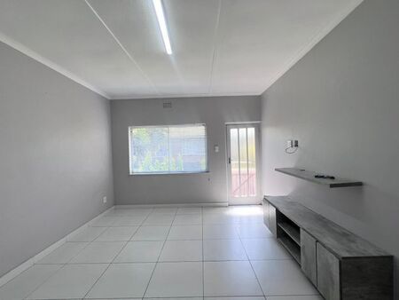 2 Bedroom apartment to rent in Kenilworth, Cape Town