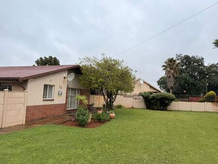 3 Bedroom house to rent in Witpoortjie, Roodepoort