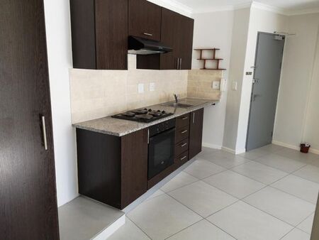 2 Bedroom apartment to rent in Rondebosch, Cape Town