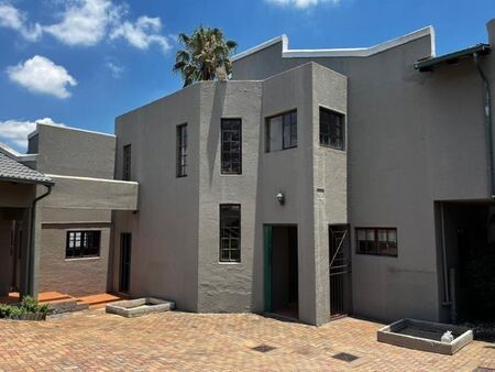 4 Bedroom house to rent in Ferndale, Randburg