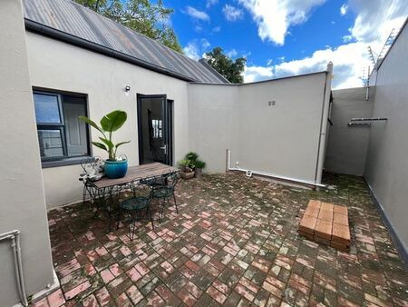 1 Bedroom house to rent in George South