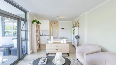 2 Bedroom apartment to rent in Rondebosch, Cape Town