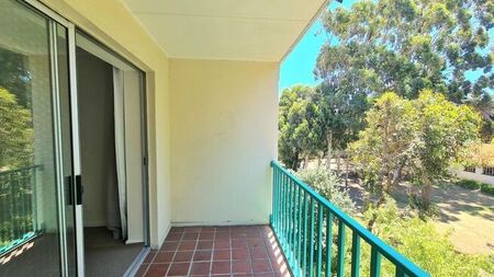 2 Bedroom apartment to rent in Rondebosch, Cape Town