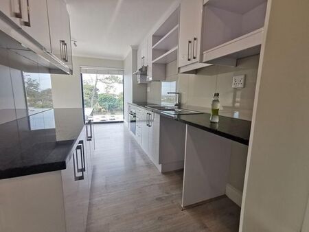 2 Bedroom apartment to rent in Kenilworth, Cape Town