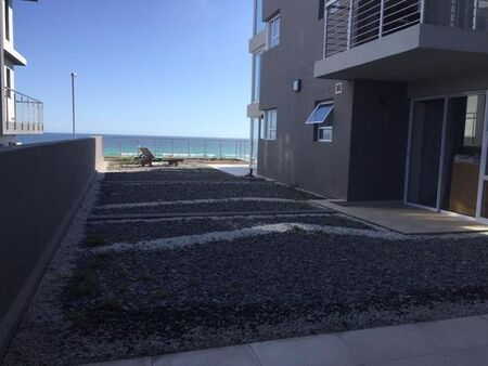 2 Bedroom apartment to rent in Bloubergrant