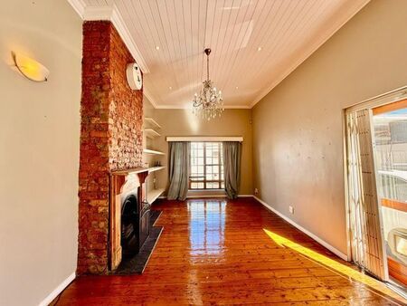 2 Bedroom house to rent in Observatory, Cape Town