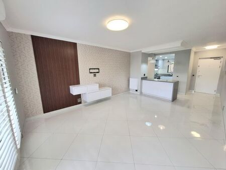 2 Bedroom apartment to rent in Claremont, Cape Town