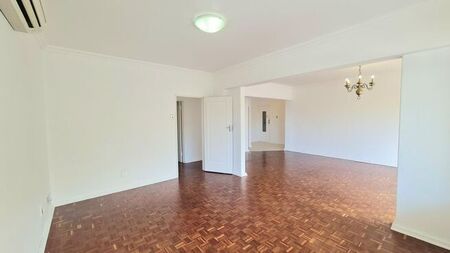 2 Bedroom apartment to rent in Kenilworth, Cape Town