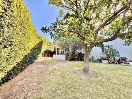 2 Bedroom apartment to rent in Observatory, Cape Town