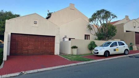 3 Bedroom townhouse - sectional to rent in North Riding, Randburg