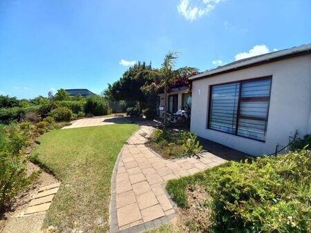 1 Bedroom townhouse - sectional to rent in Loevenstein, Bellville
