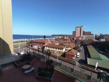 1 Bedroom apartment to rent in South Beach, Durban