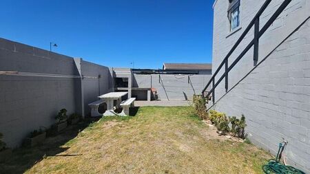 2 Bedroom apartment to rent in Country Club, Langebaan